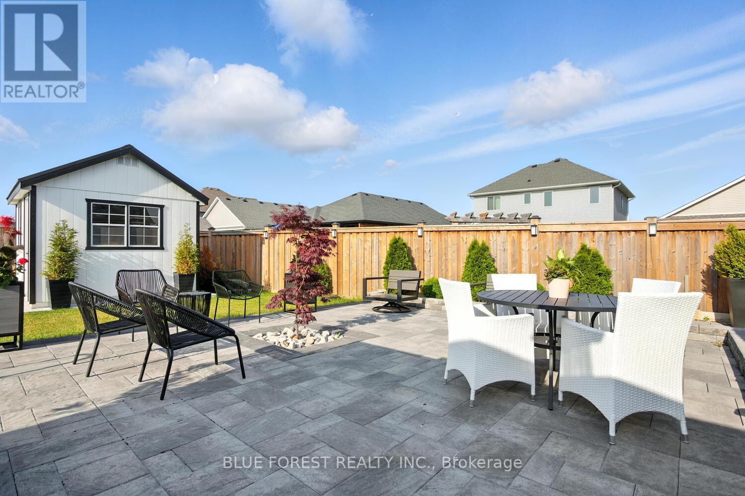 28 Weir Crescent, St. Thomas, Ontario  N5R 0L7 - Photo 45 - X12412664