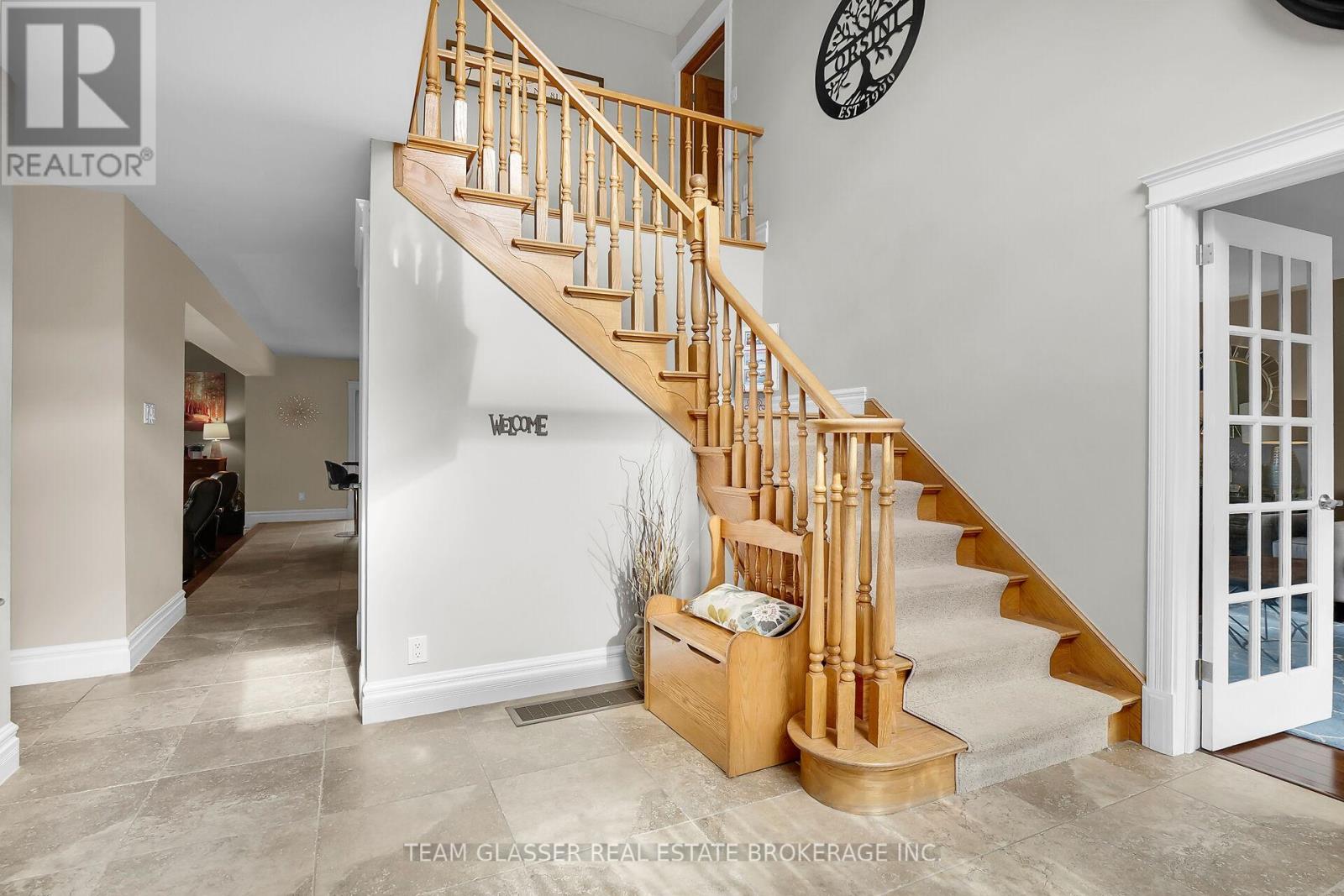 33 Hillcrest Court, Middlesex Centre, Ontario  N0L 1E0 - Photo 12 - X12412665