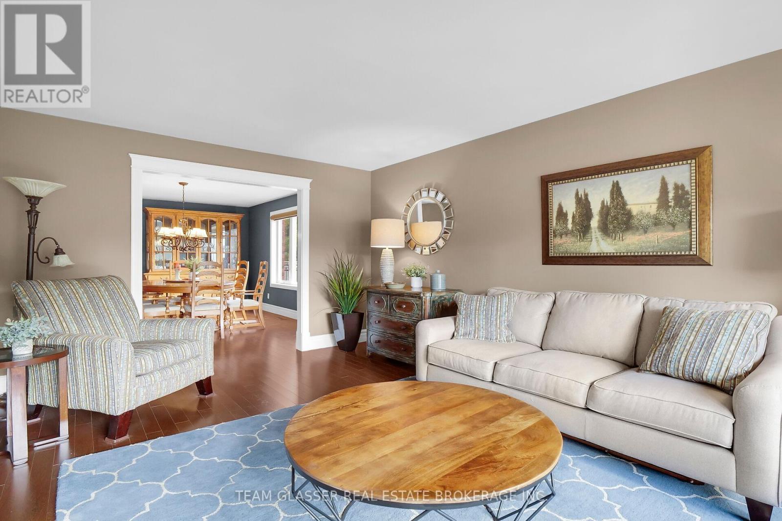 33 Hillcrest Court, Middlesex Centre, Ontario  N0L 1E0 - Photo 13 - X12412665