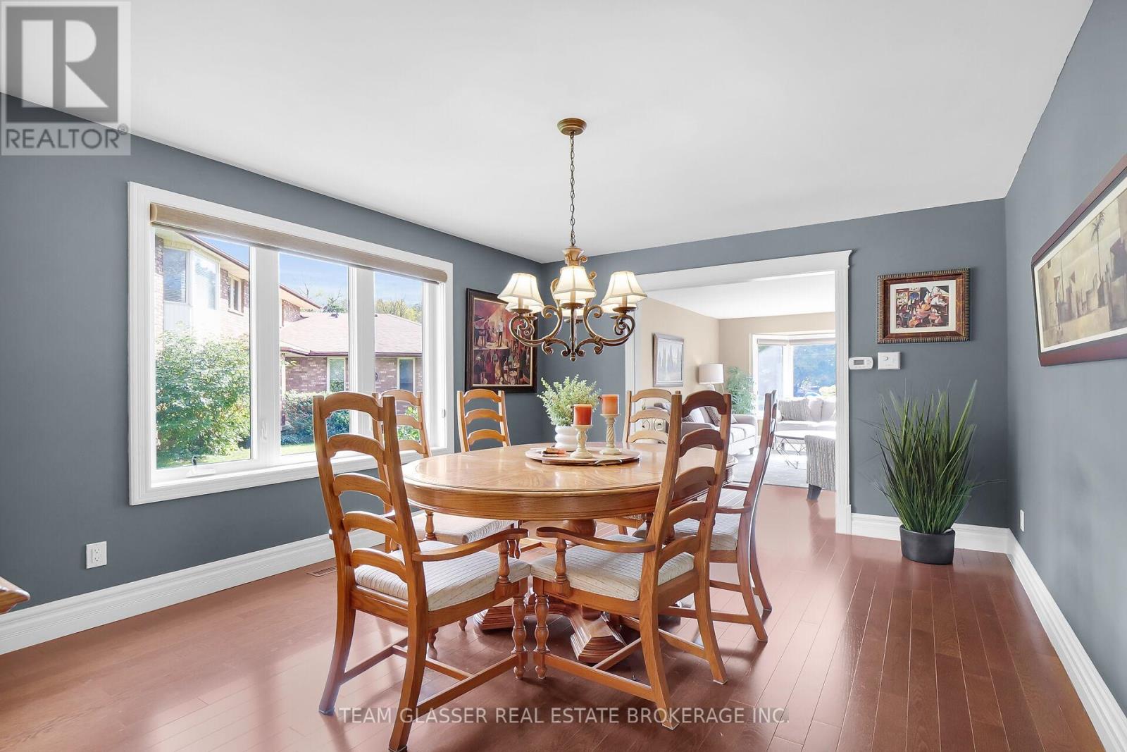 33 Hillcrest Court, Middlesex Centre, Ontario  N0L 1E0 - Photo 15 - X12412665