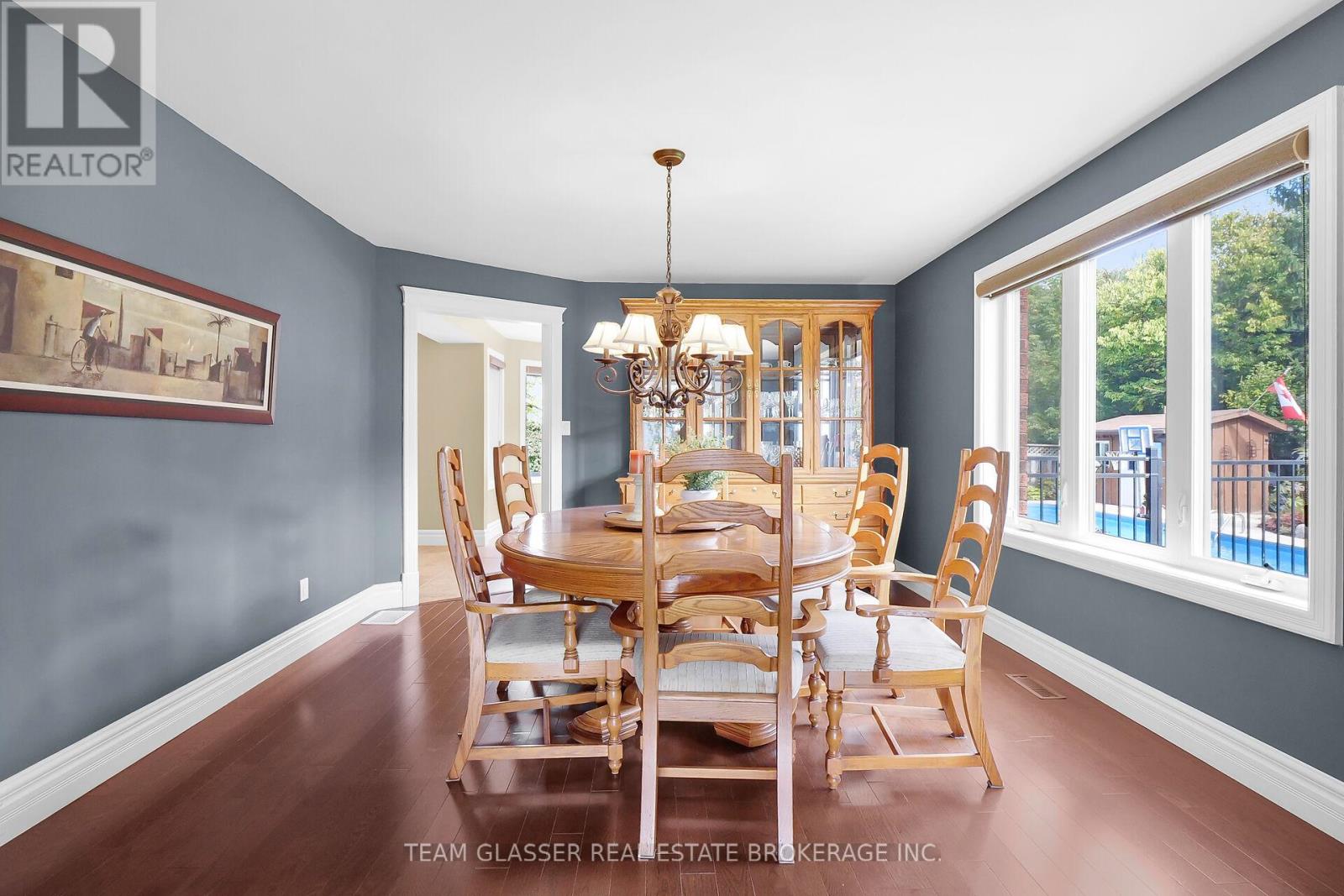 33 Hillcrest Court, Middlesex Centre, Ontario  N0L 1E0 - Photo 16 - X12412665