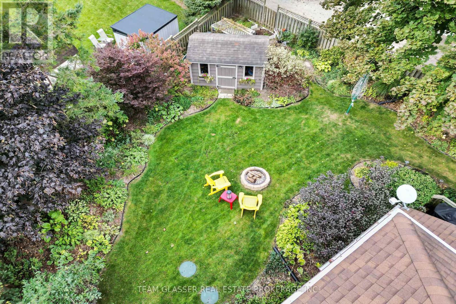 33 Hillcrest Court, Middlesex Centre, Ontario  N0L 1E0 - Photo 3 - X12412665