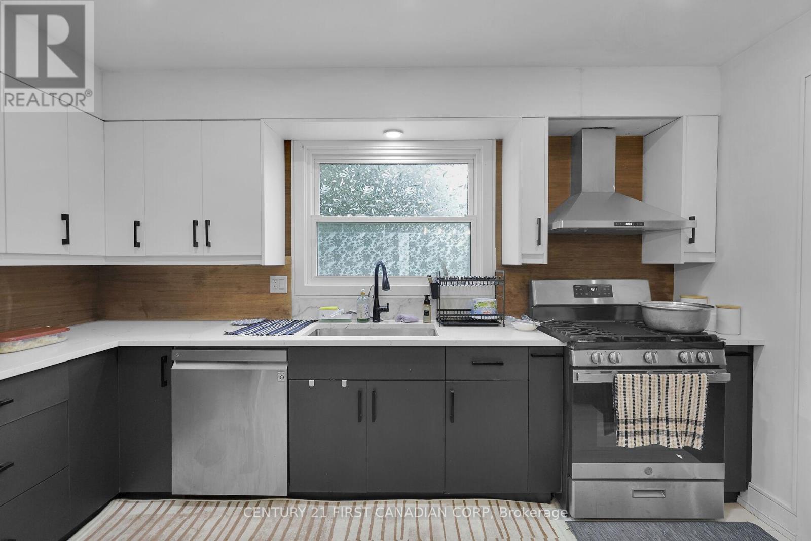 1027 Flintlock Court N, London North (North P), Ontario  N6H 4M3 - Photo 12 - X12412738