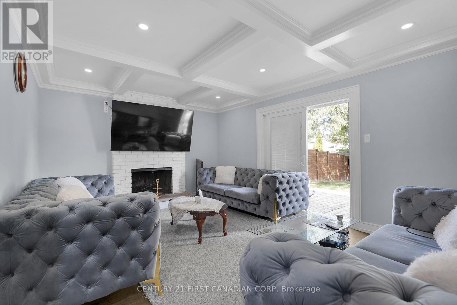 1027 Flintlock Court N, London North (North P), Ontario  N6H 4M3 - Photo 15 - X12412738