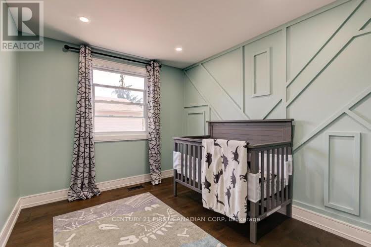 1027 Flintlock Court N, London North (North P), Ontario  N6H 4M3 - Photo 27 - X12412738