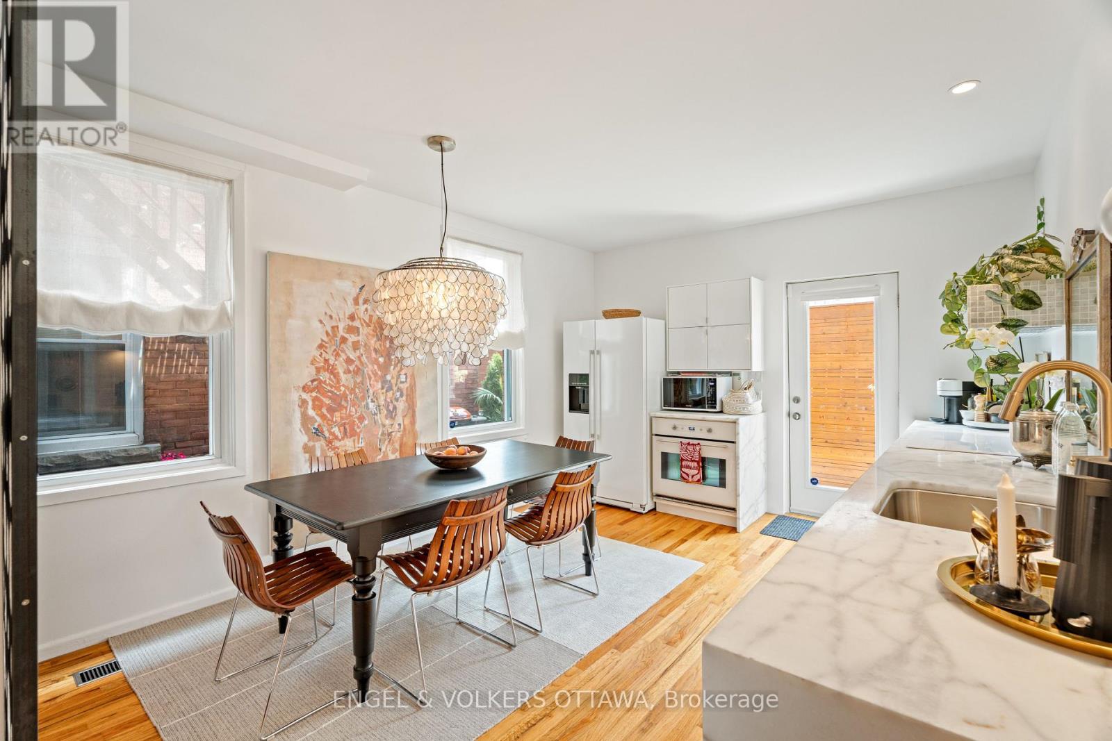 378-380 Booth Street, Ottawa, Ontario  K1R 7K6 - Photo 13 - X12412705