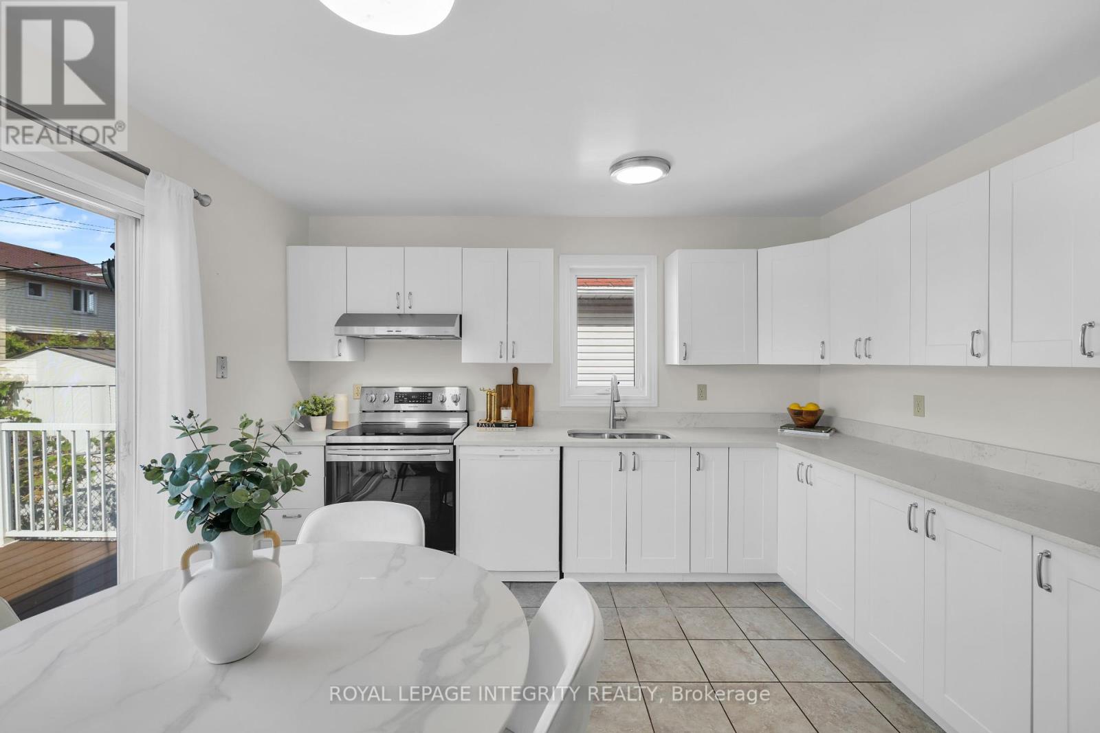 1979 Jasper Avenue, Ottawa, Ontario  K1V 0X9 - Photo 12 - X12412718