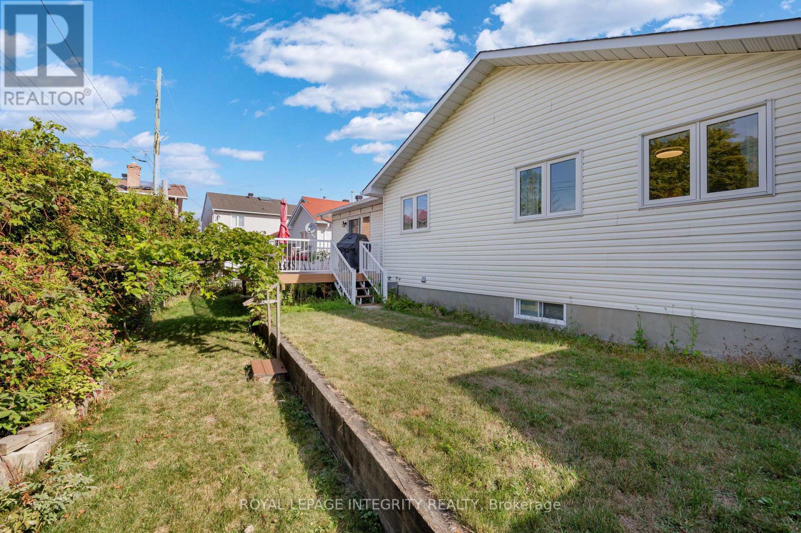 1979 Jasper Avenue, Ottawa, Ontario  K1V 0X9 - Photo 31 - X12412718