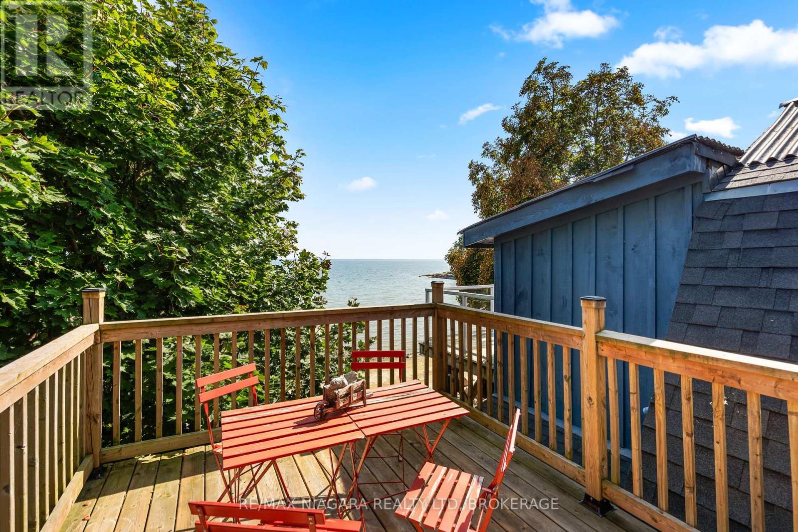 105 Lighthouse Drive, Haldimand (Dunnville), Ontario  N1A 2W6 - Photo 24 - X12412676