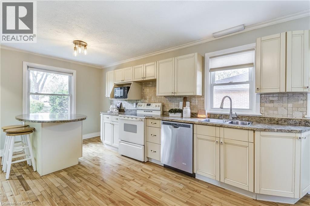 1216 De Quincy Crescent, Burlington, Ontario  L7P 1E1 - Photo 9 - 40771291