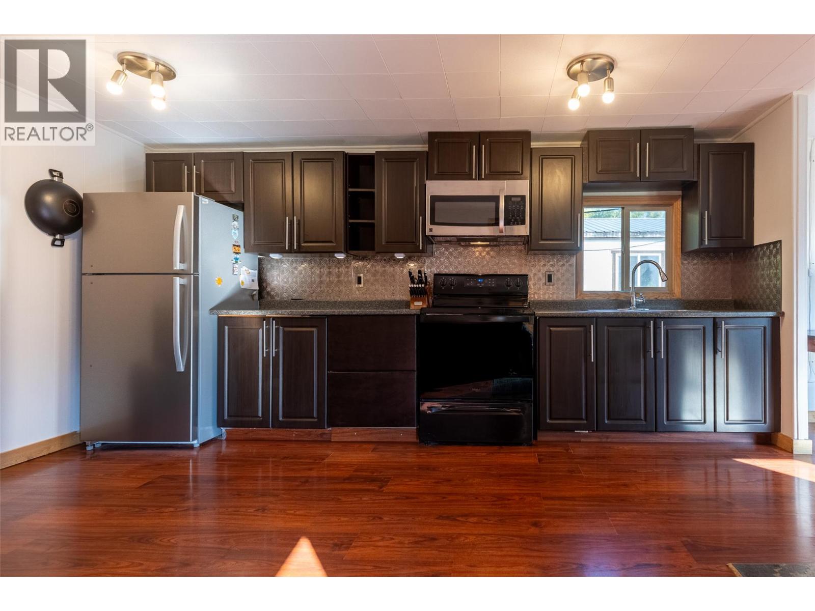 1333 Dicken Road Unit# C17, Fernie, British Columbia  V0B 1M5 - Photo 10 - 10363381