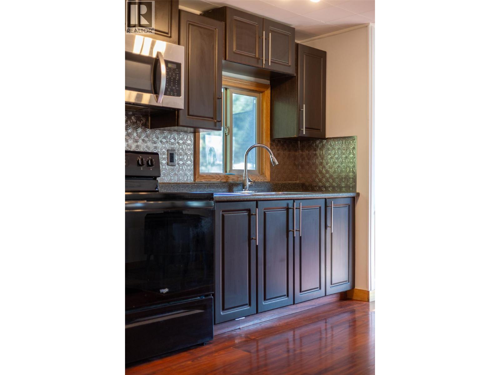 1333 Dicken Road Unit# C17, Fernie, British Columbia  V0B 1M5 - Photo 12 - 10363381