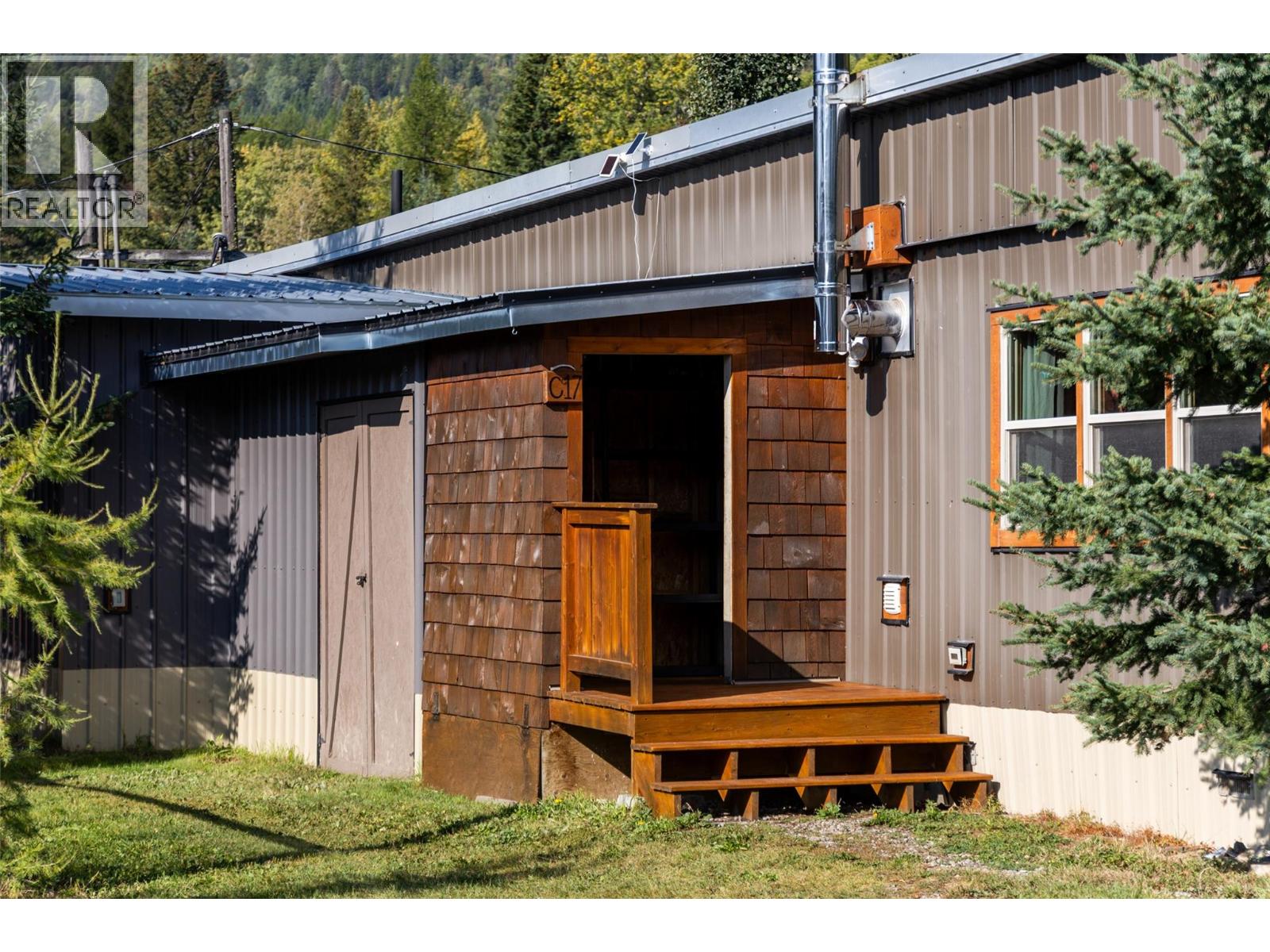 1333 Dicken Road Unit# C17, Fernie, British Columbia  V0B 1M5 - Photo 4 - 10363381