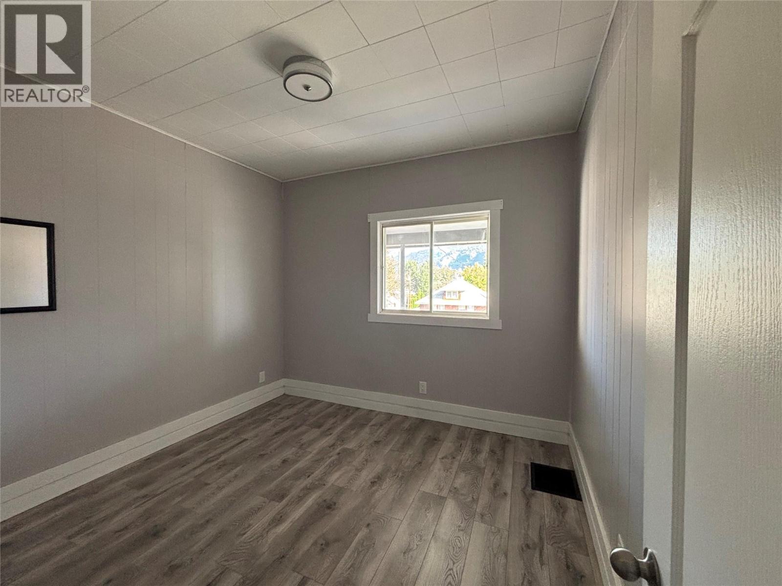 1170 Nelson Avenue, Trail, British Columbia  V1R 3H5 - Photo 9 - 10363331