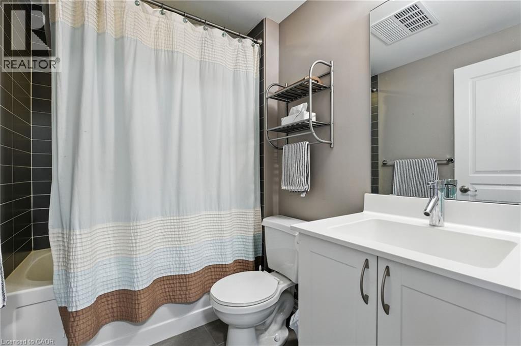 1940 Ironstone Drive Unit# 202, Burlington, Ontario  L7L 0E4 - Photo 16 - 40768062