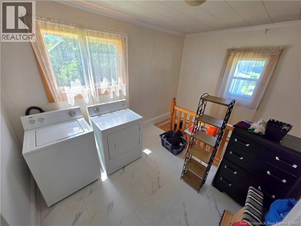 63 First Avenue, Mcadam, New Brunswick  E6J 1S7 - Photo 8 - NB124024
