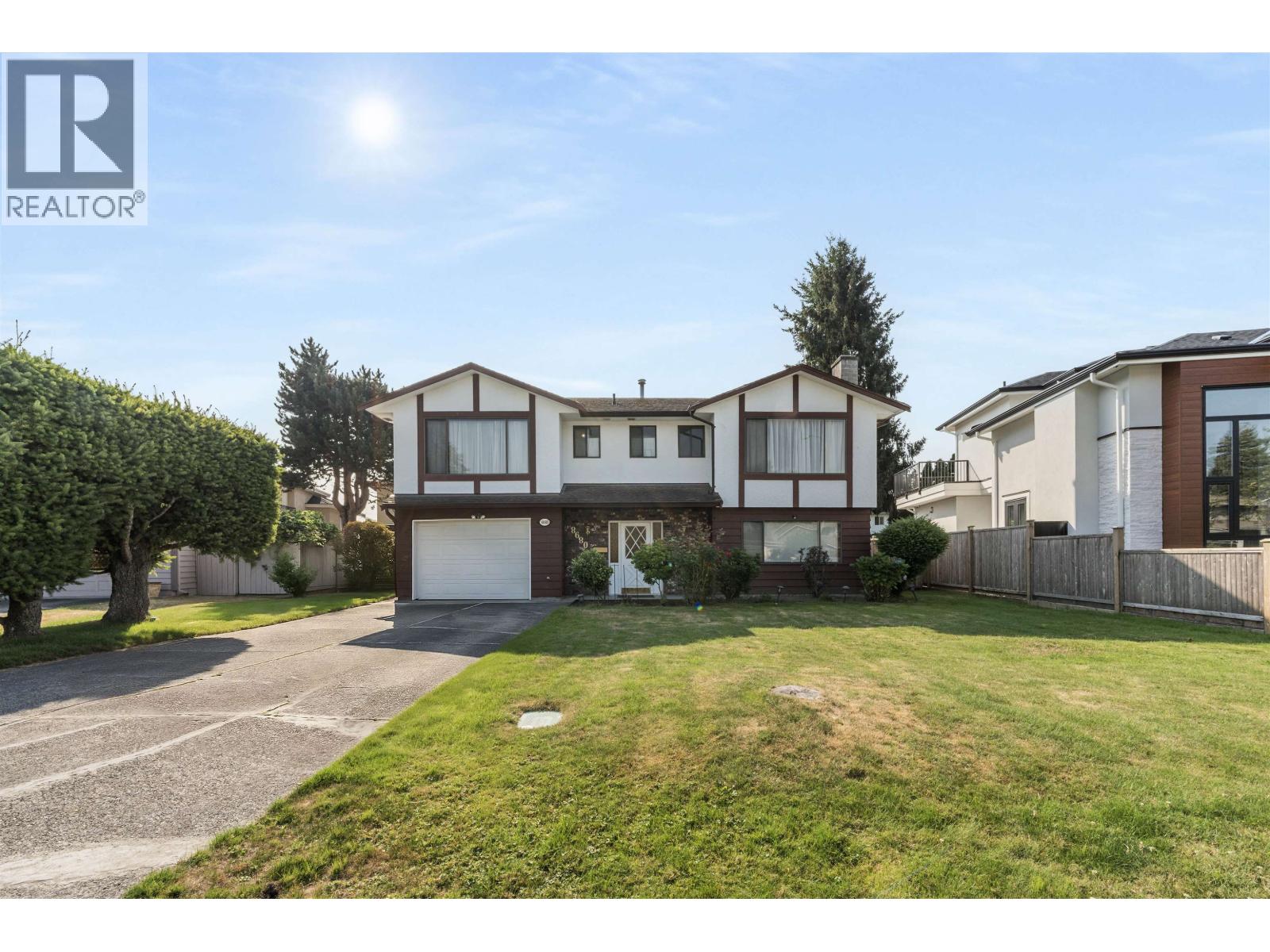 8680 DEMOREST DRIVE, Richmond, British Columbia