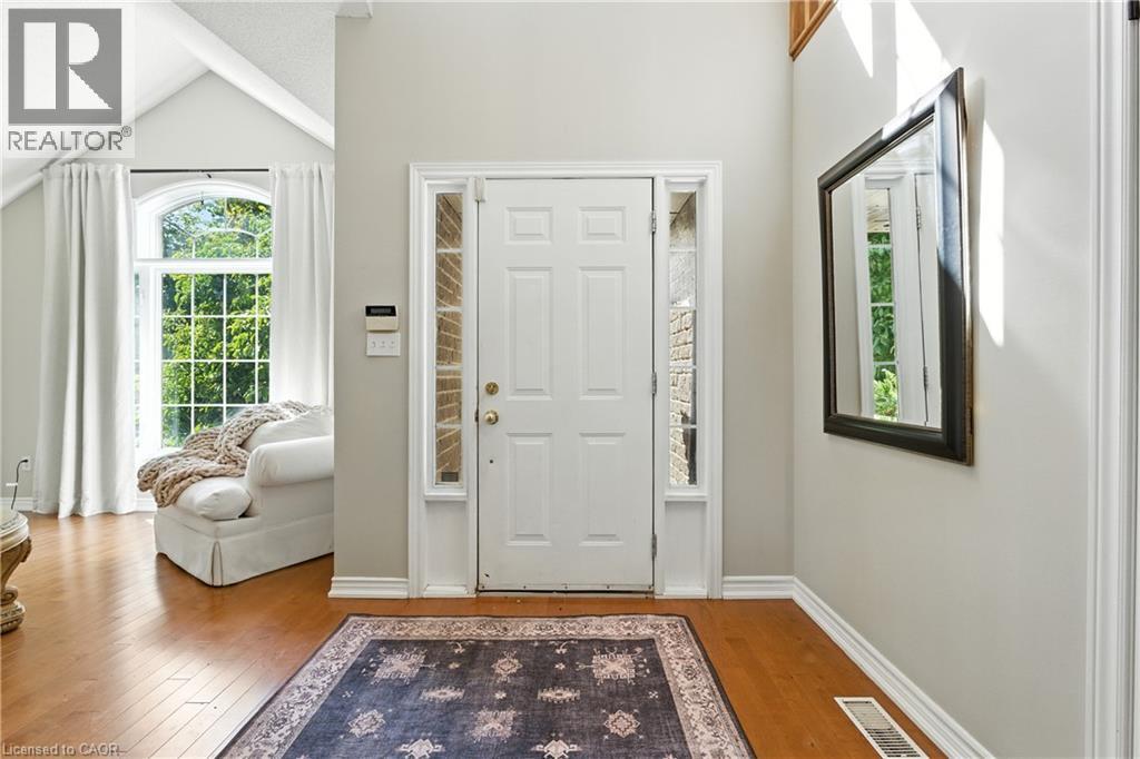 2139 Bushtrail Court, Burlington, Ontario  L7M 4B2 - Photo 3 - 40771233