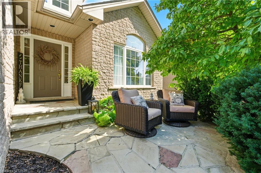 2139 Bushtrail Court, Burlington, Ontario  L7M 4B2 - Photo 2 - 40771233