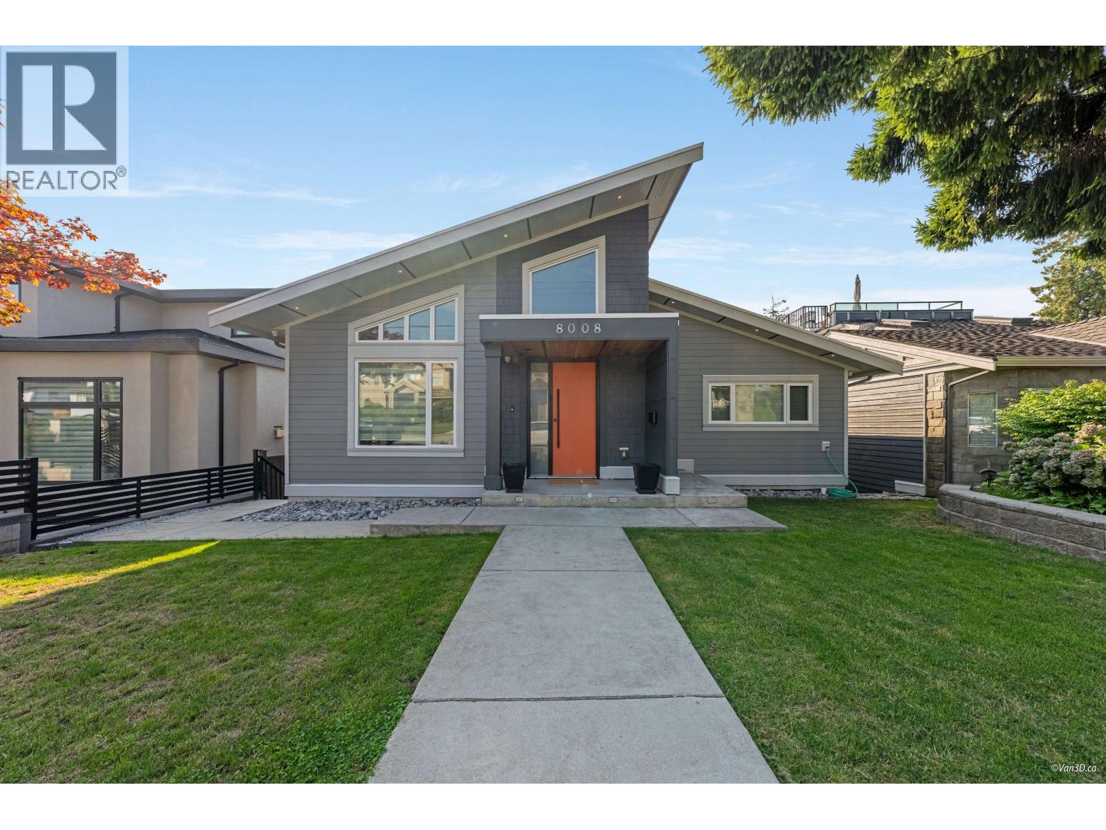 8008 13 AVENUE, Burnaby, British Columbia