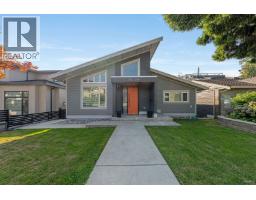 8008 13 AVENUE, Burnaby, British Columbia