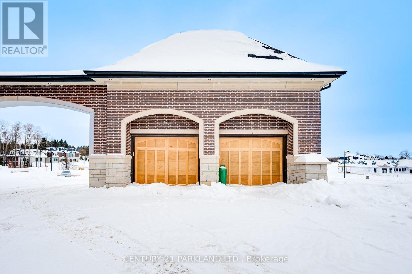 62 Mount Mellick Drive, King, Ontario  L7B 1A3 - Photo 5 - N12226698