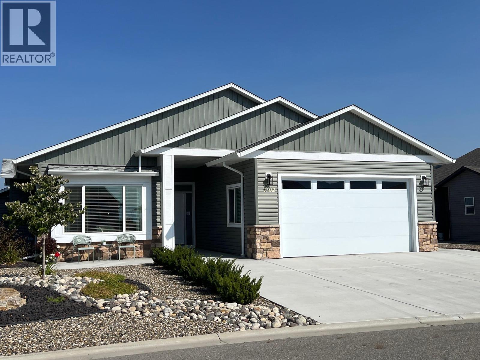 1102 11th Avenue, Vernon, British Columbia  V1H 1Z1 - Photo 3 - 10363016