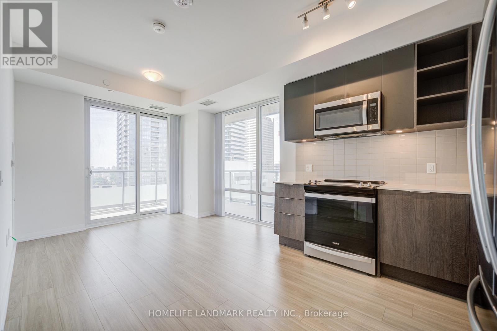 1902 - 25 Holly Street, Toronto, Ontario  M4S 0E3 - Photo 12 - C12412495