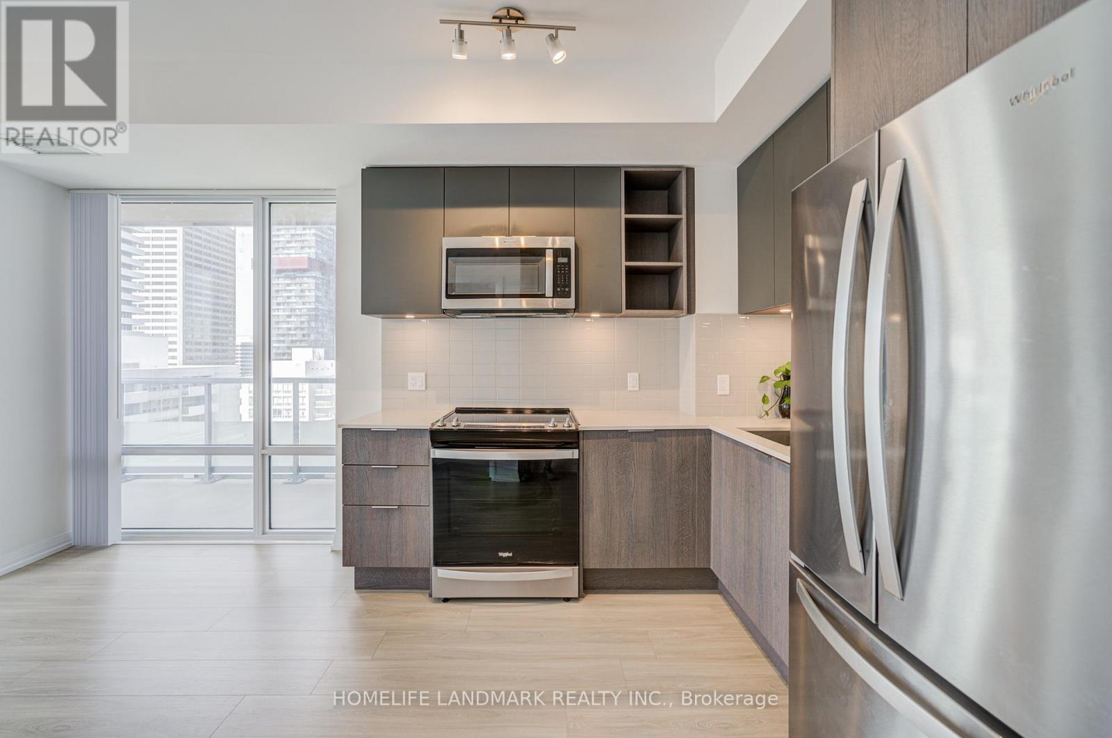 1902 - 25 Holly Street, Toronto, Ontario  M4S 0E3 - Photo 13 - C12412495