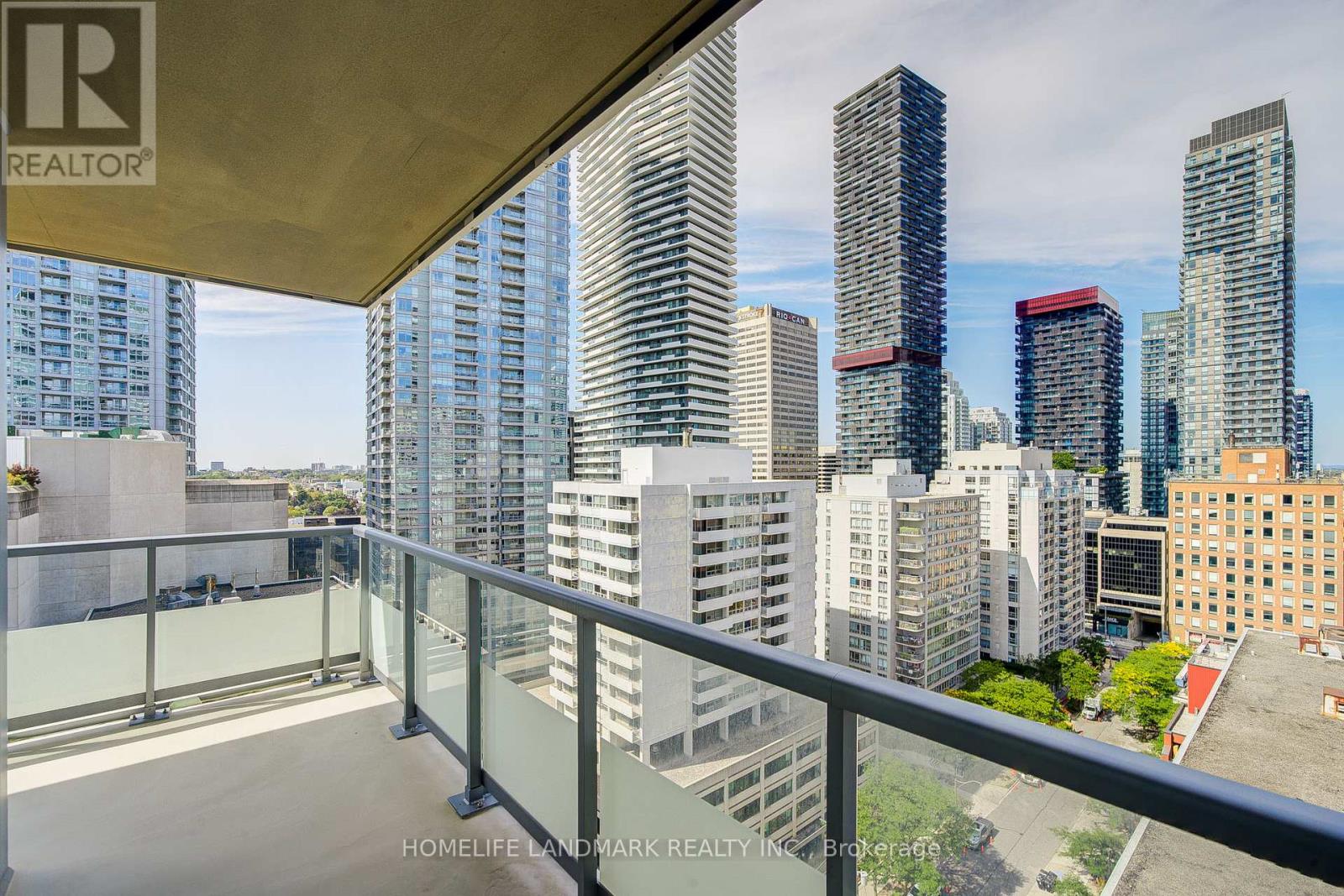 1902 - 25 Holly Street, Toronto, Ontario  M4S 0E3 - Photo 31 - C12412495