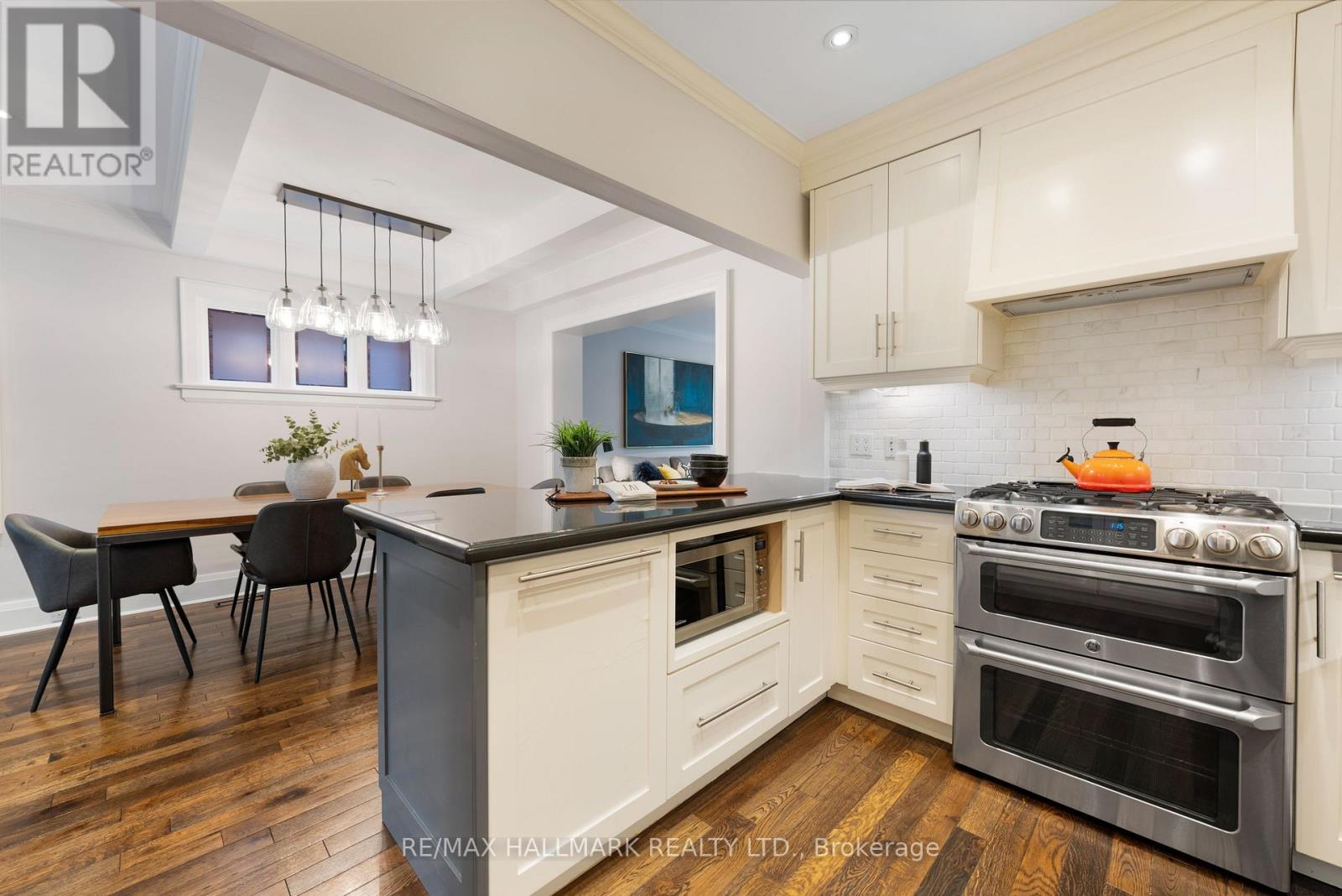 176 Melrose Avenue, Toronto, Ontario  M5M 1Z1 - Photo 13 - C12412508