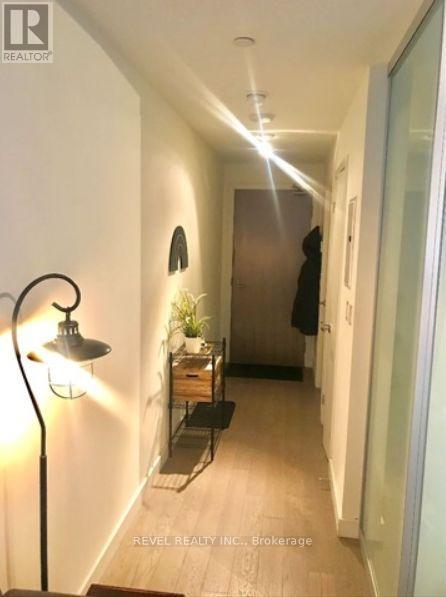 1501 - 111 Bathurst Street, Toronto, Ontario  M5V 0M9 - Photo 2 - C12412550