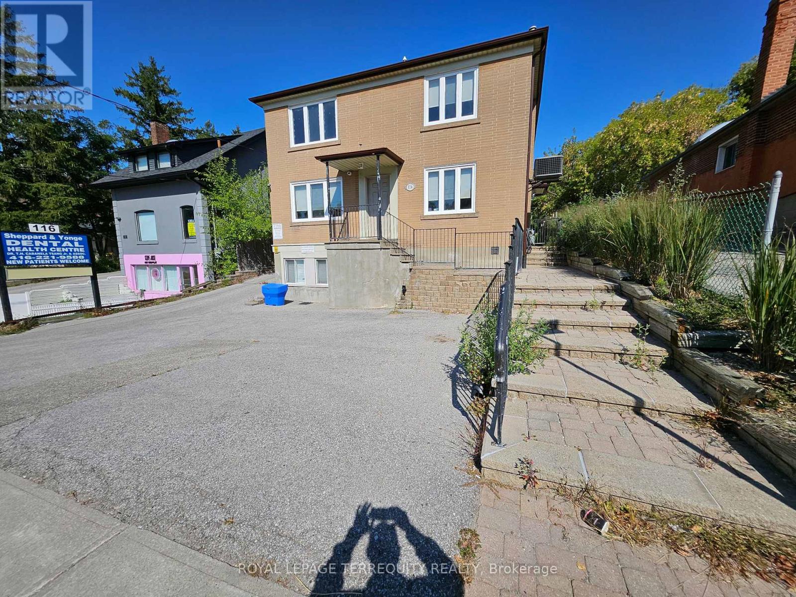 SECOND FLOOR - 116 SHEPPARD AVENUE W, Toronto, Ontario