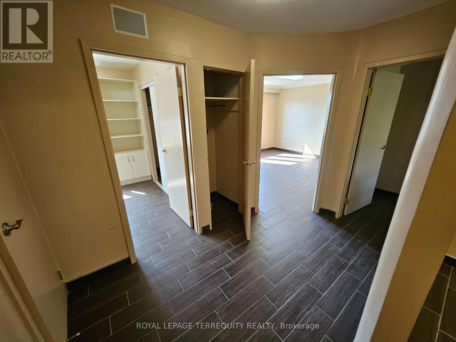 Second Floor - 116 Sheppard Avenue W, Toronto (Lansing-Westgate), Ontario  M2N 1M5 - Photo 18 - C12412555