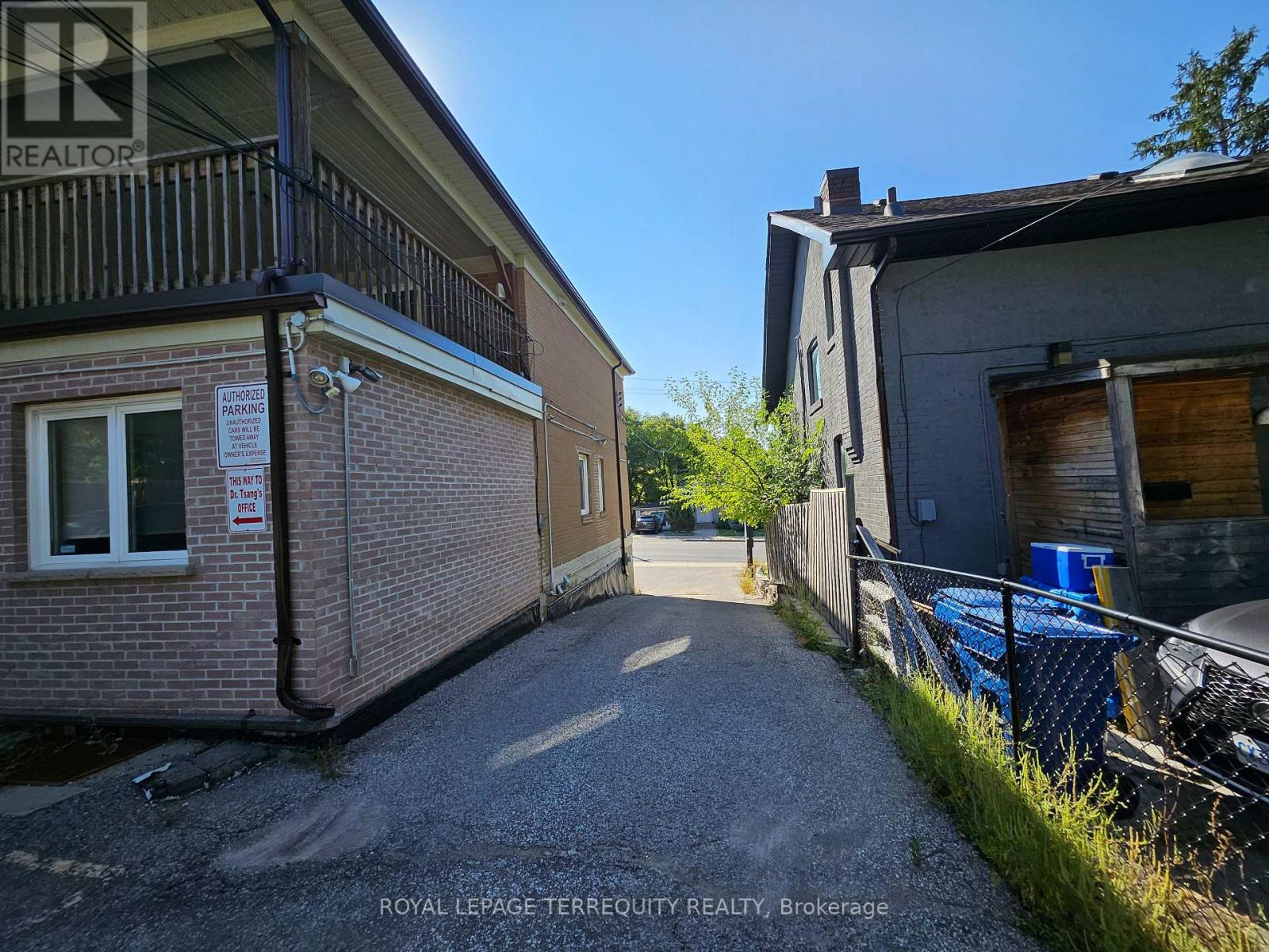 Second Floor - 116 Sheppard Avenue W, Toronto (Lansing-Westgate), Ontario  M2N 1M5 - Photo 19 - C12412555