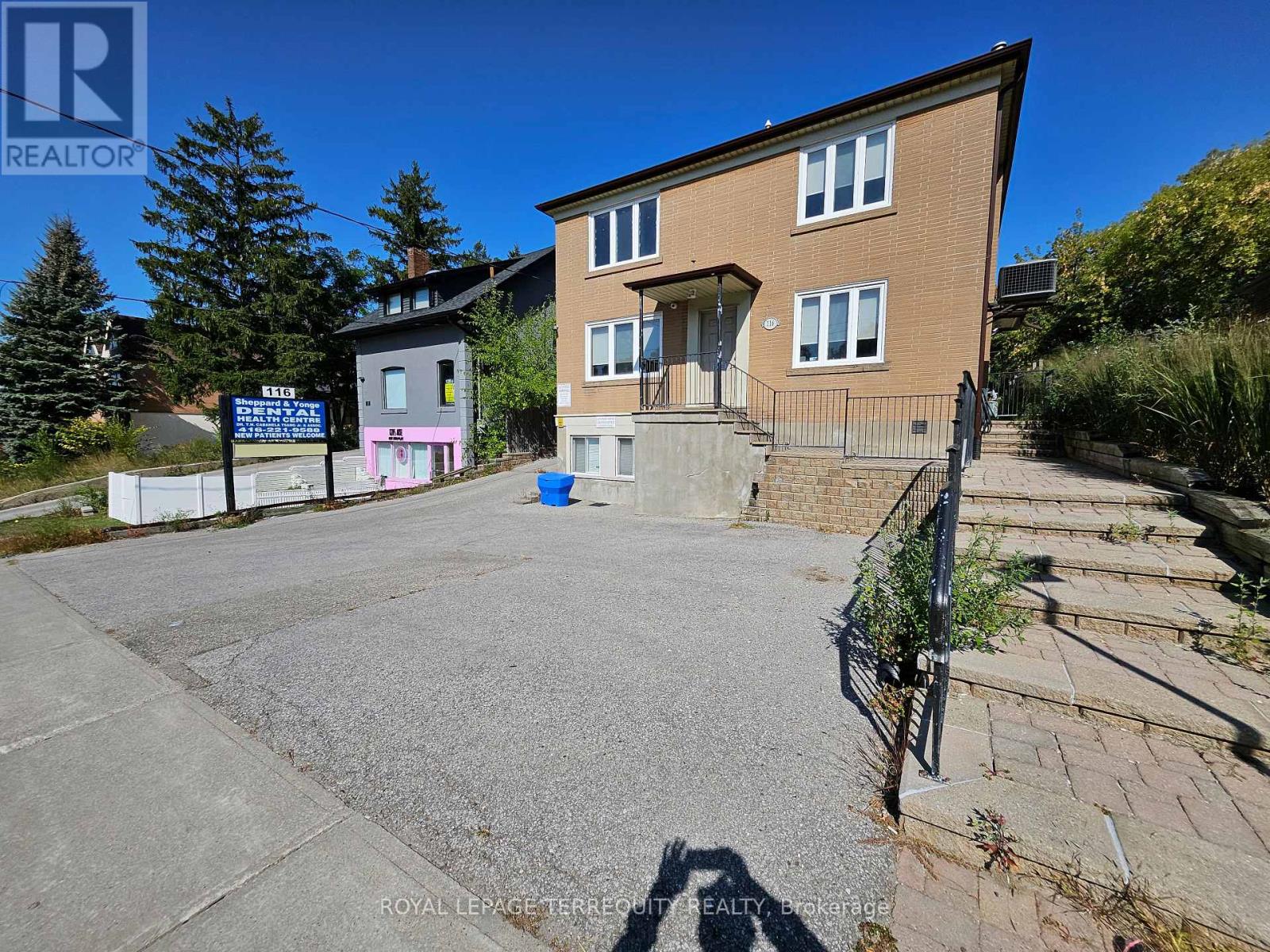 Second Floor - 116 Sheppard Avenue W, Toronto (Lansing-Westgate), Ontario  M2N 1M5 - Photo 2 - C12412555