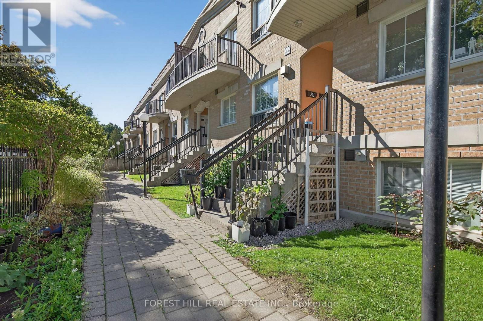 305 - 1785 Eglinton Avenue E, Toronto, Ontario  M4A 2Y6 - Photo 3 - C12412642