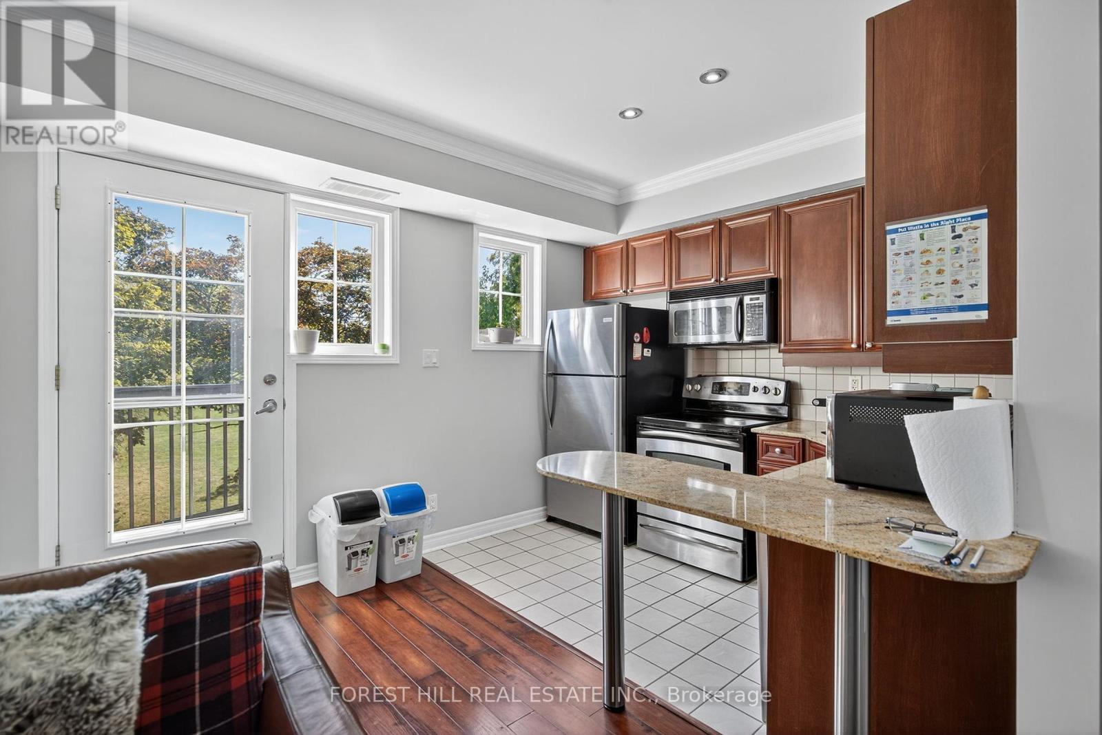 305 - 1785 Eglinton Avenue E, Toronto, Ontario  M4A 2Y6 - Photo 5 - C12412642