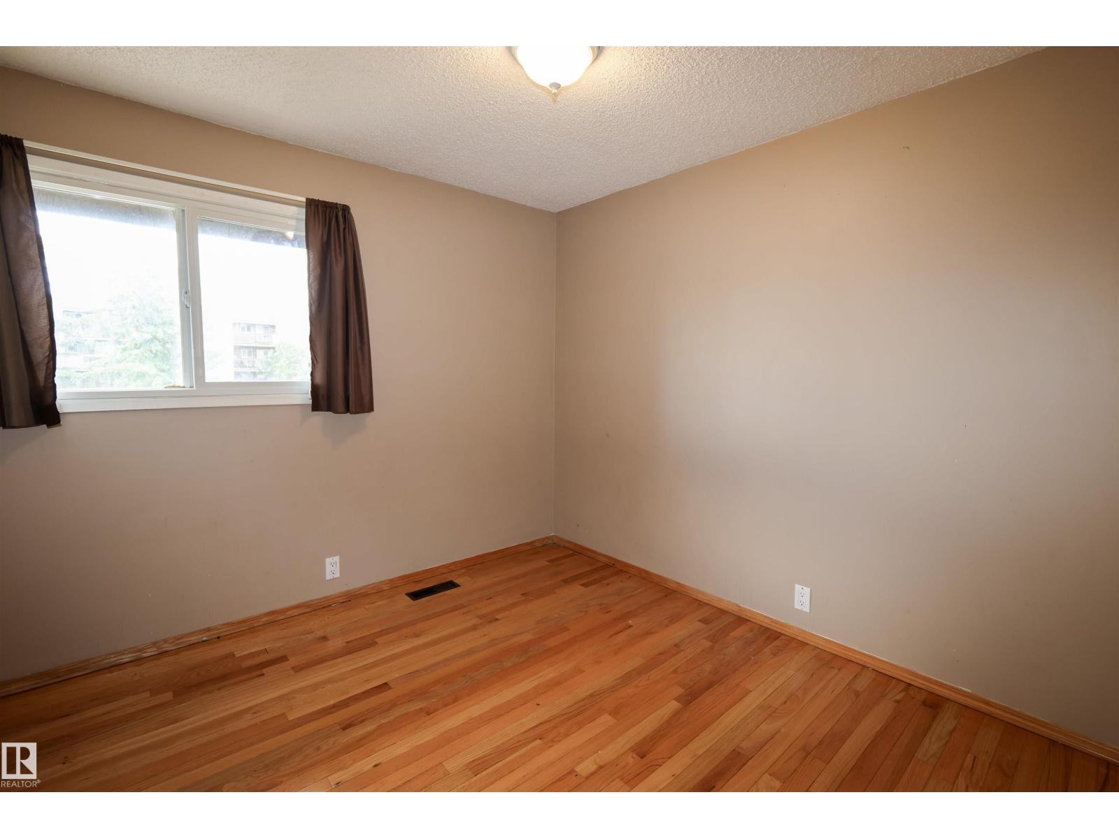 14009 30 St Nw, Edmonton, Alberta  T5Y 1R5 - Photo 13 - E4447474