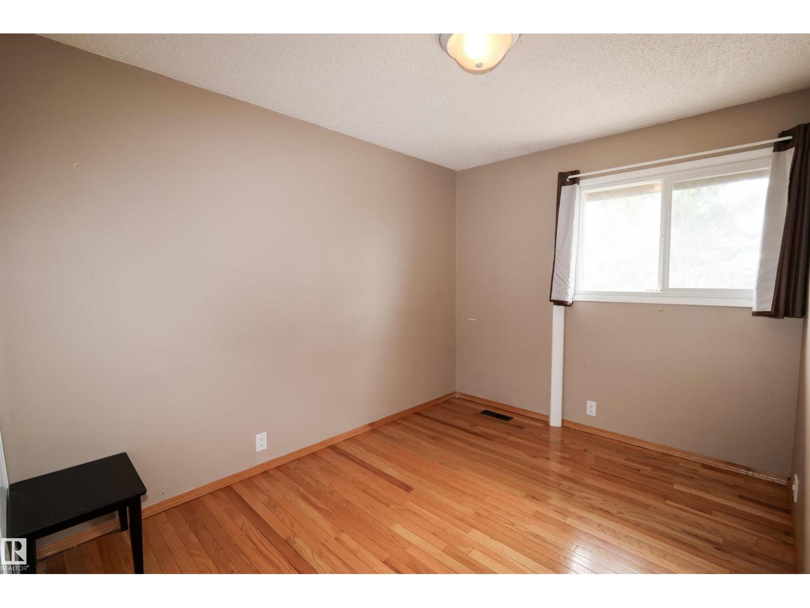 14009 30 St Nw, Edmonton, Alberta  T5Y 1R5 - Photo 12 - E4447474
