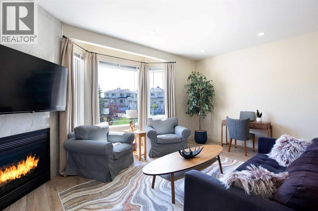 124 Country Hills Gardens Nw, Calgary, Alberta  T3K 5G6 - Photo 4 - A2254451