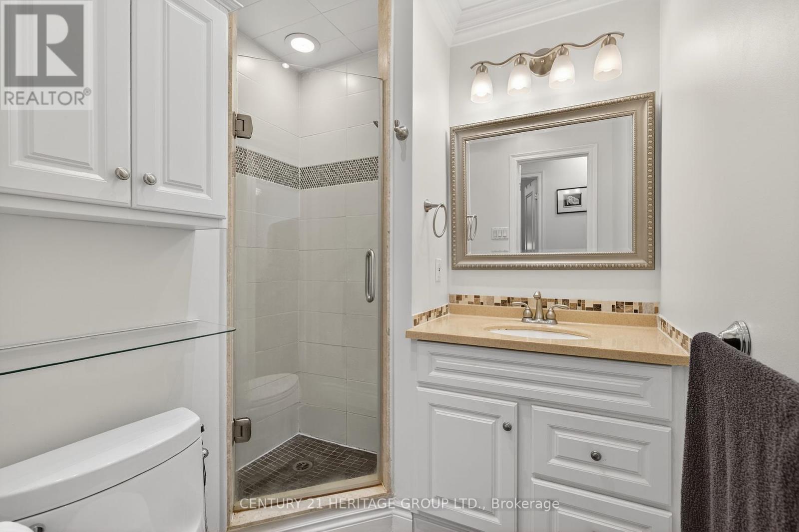 1269 Broadview Avenue, Toronto, Ontario  M4K 2T5 - Photo 11 - E12412467
