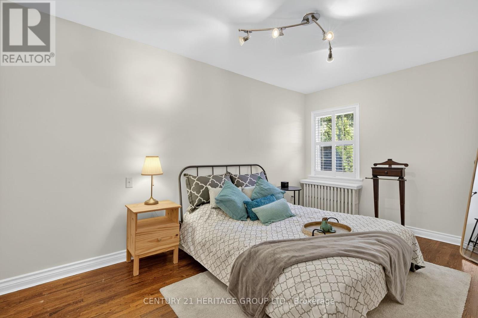 1269 Broadview Avenue, Toronto, Ontario  M4K 2T5 - Photo 12 - E12412467