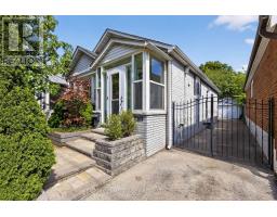 1269 BROADVIEW AVENUE, Toronto, Ontario