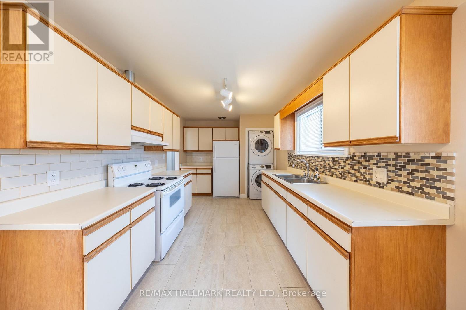 Main - 415 Stevenson Road N, Oshawa, Ontario  L1J 5N7 - Photo 8 - E12412475