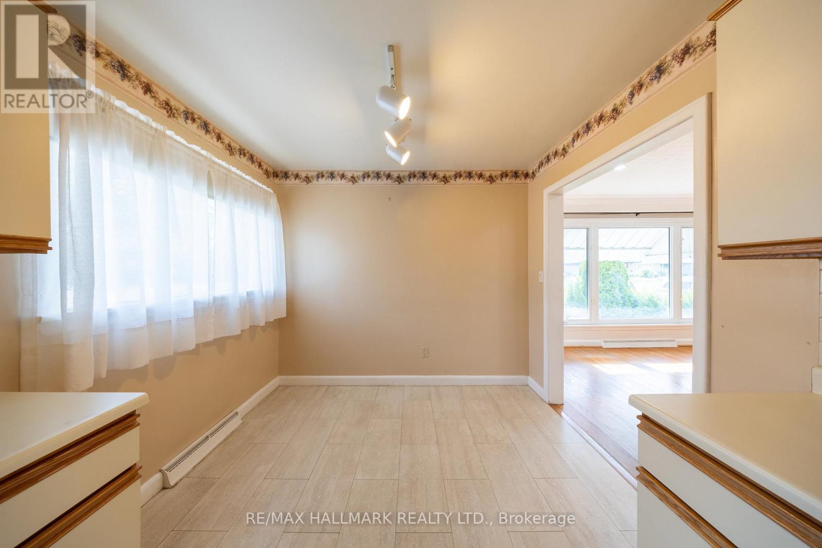 Main - 415 Stevenson Road N, Oshawa, Ontario  L1J 5N7 - Photo 9 - E12412475