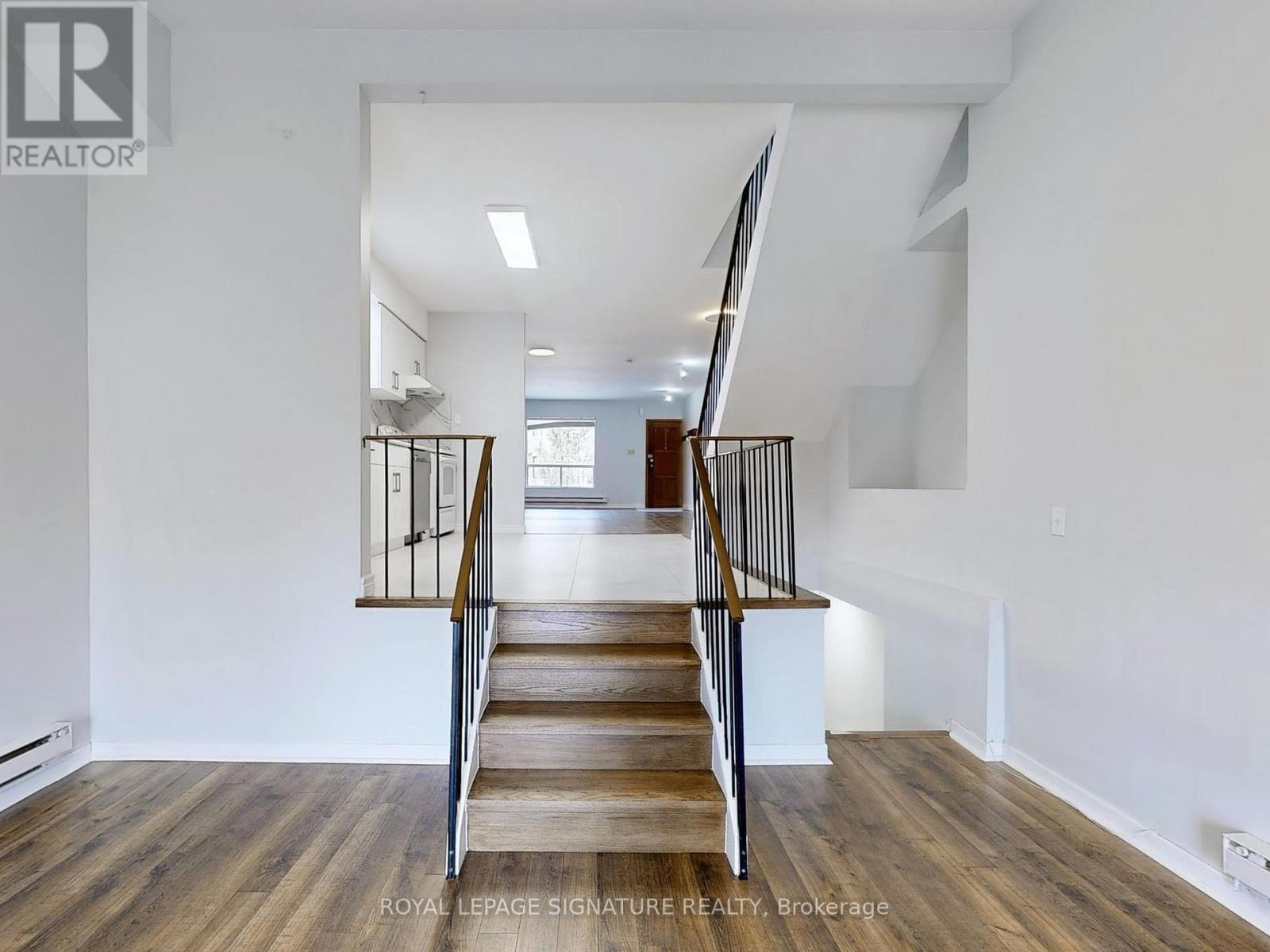 303 Gowan Avenue, Toronto, Ontario  M4J 2K7 - Photo 10 - E12412587