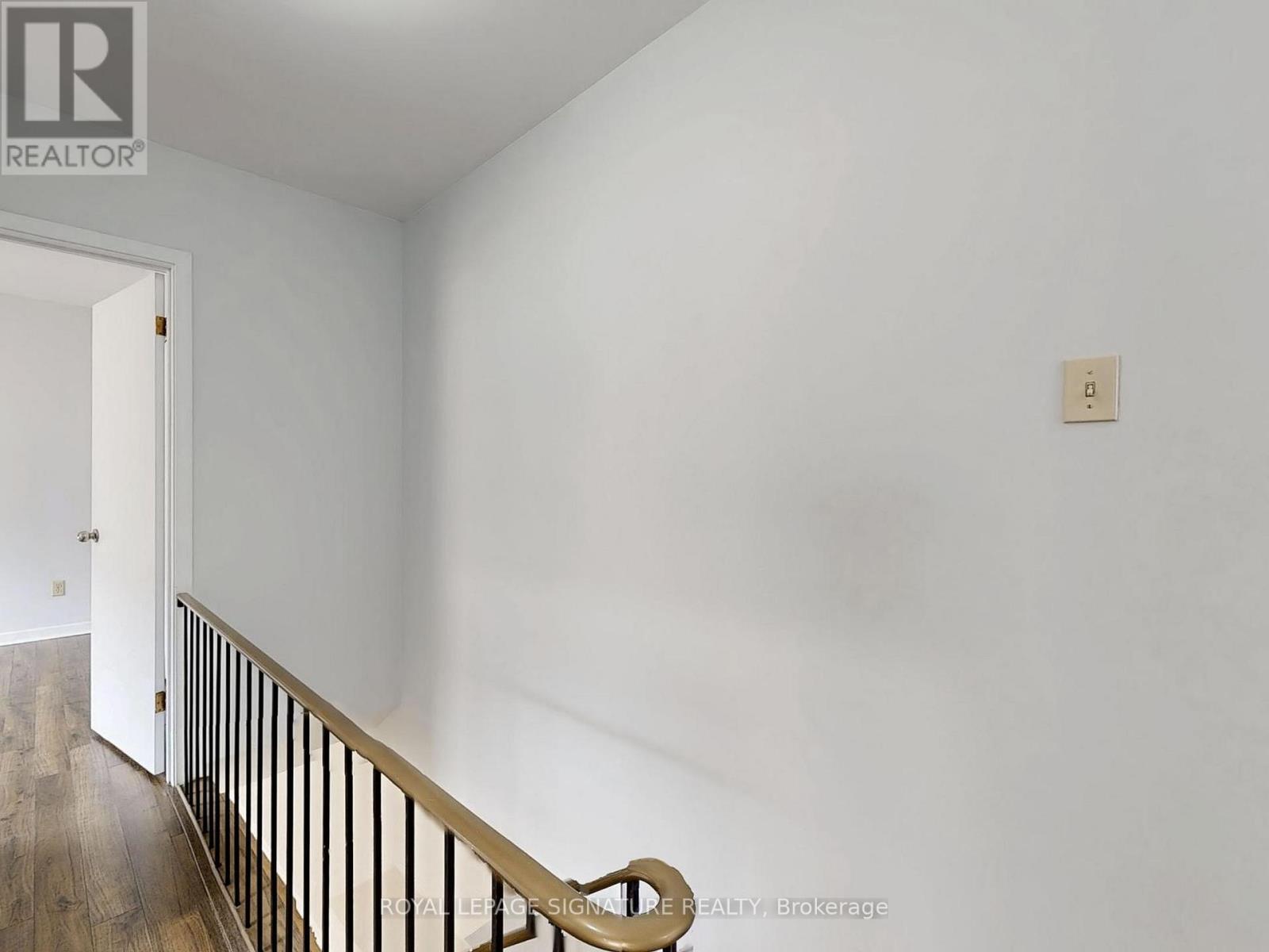 303 Gowan Avenue, Toronto, Ontario  M4J 2K7 - Photo 15 - E12412587