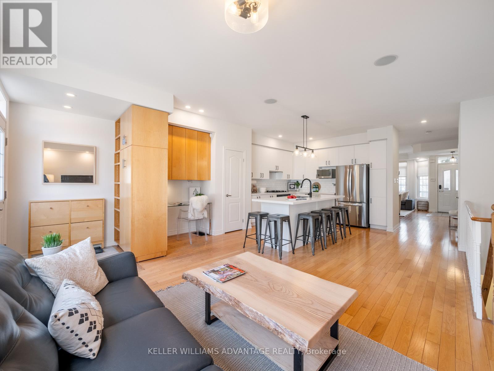 69 Boardwalk Drive, Toronto, Ontario  M4L 3Z4 - Photo 14 - E12412608