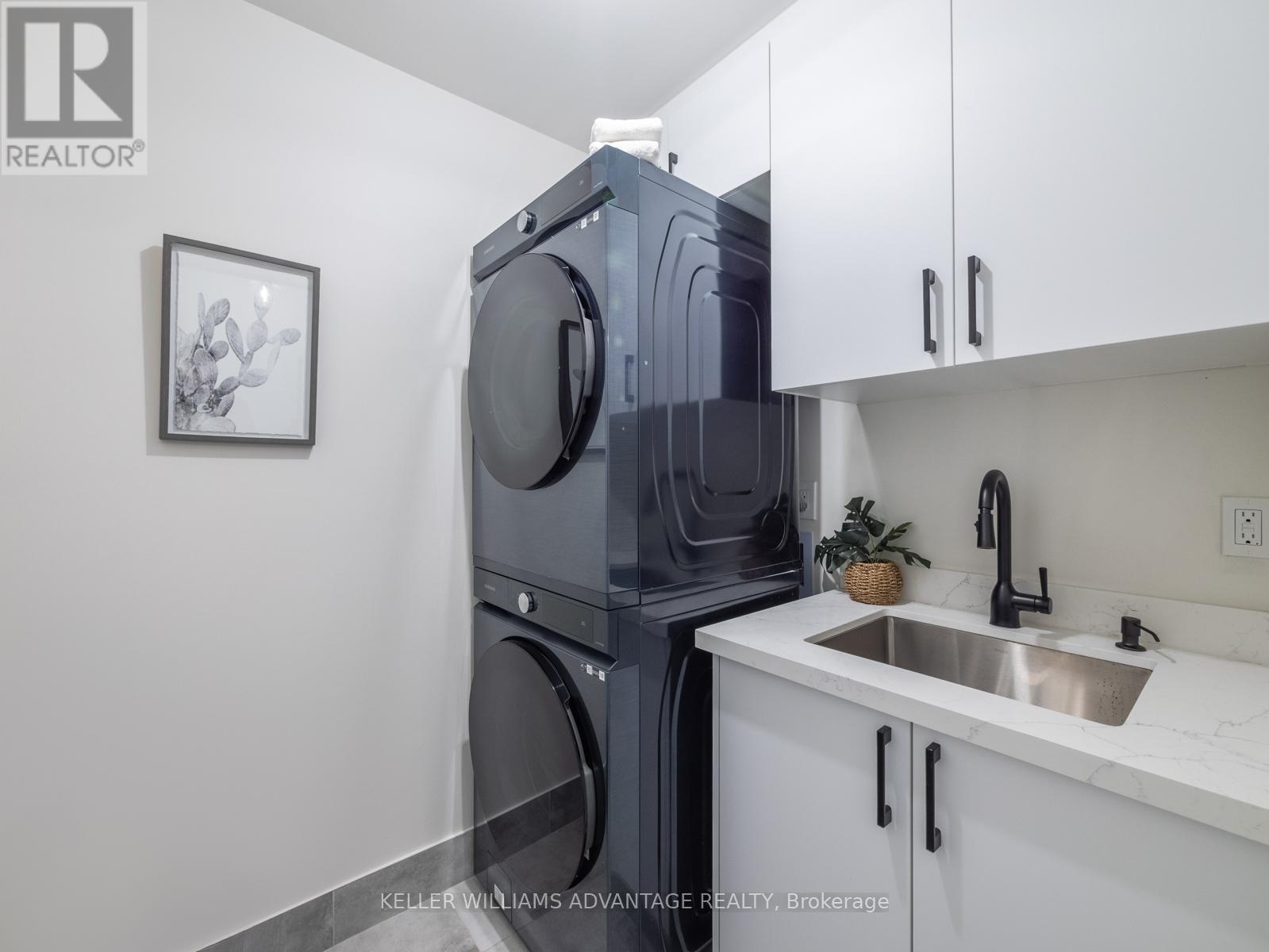 69 Boardwalk Drive, Toronto, Ontario  M4L 3Z4 - Photo 24 - E12412608